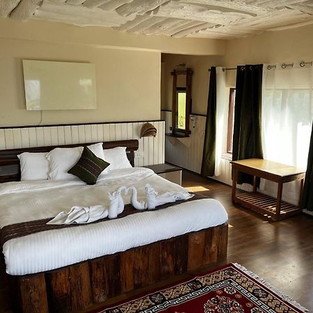 The Nettle And Fern Farmstay Pelling Bagian luar foto