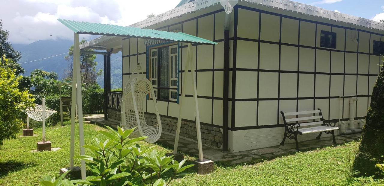 The Nettle And Fern Farmstay Pelling Bagian luar foto