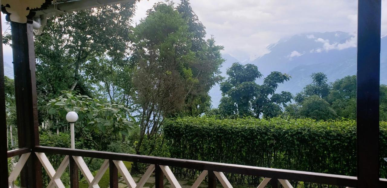 The Nettle And Fern Farmstay Pelling Bagian luar foto